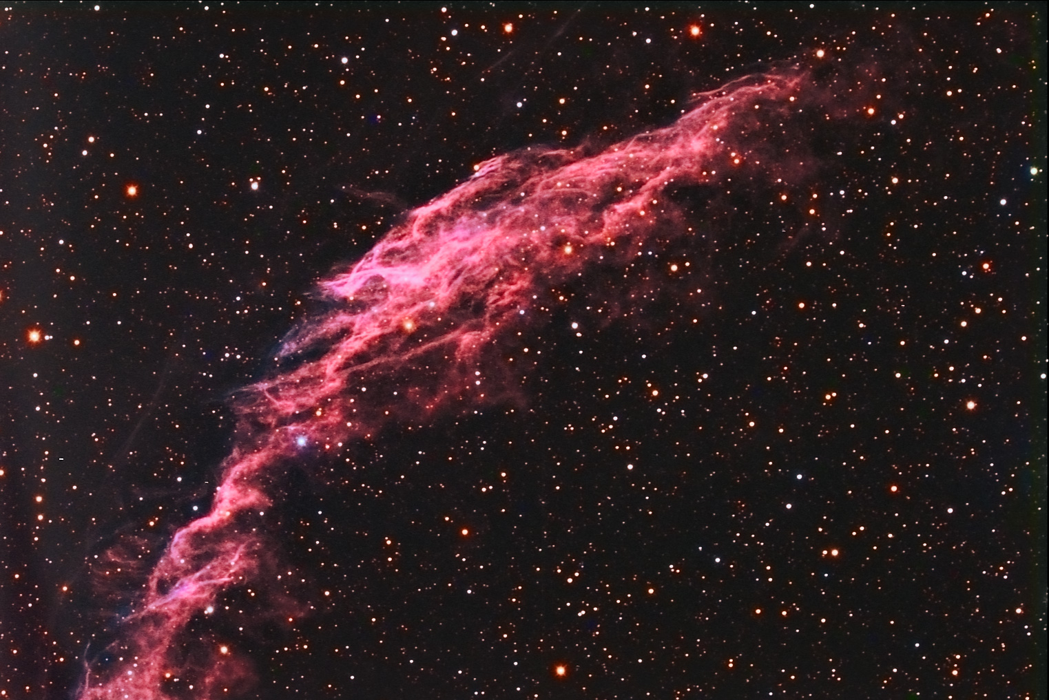 L’attribut alt de cette image est vide, son nom de fichier est NGC6992.jpg.